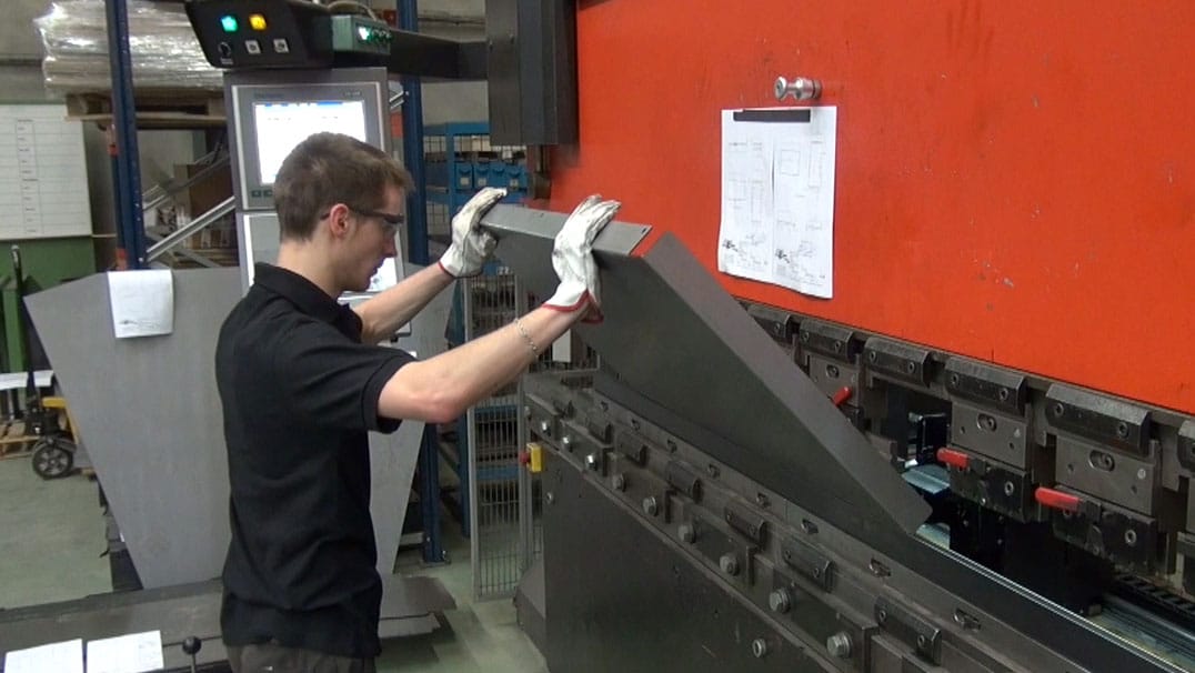 DMA, manufacturer of industrial machines is equipped with an AMADA folding machine